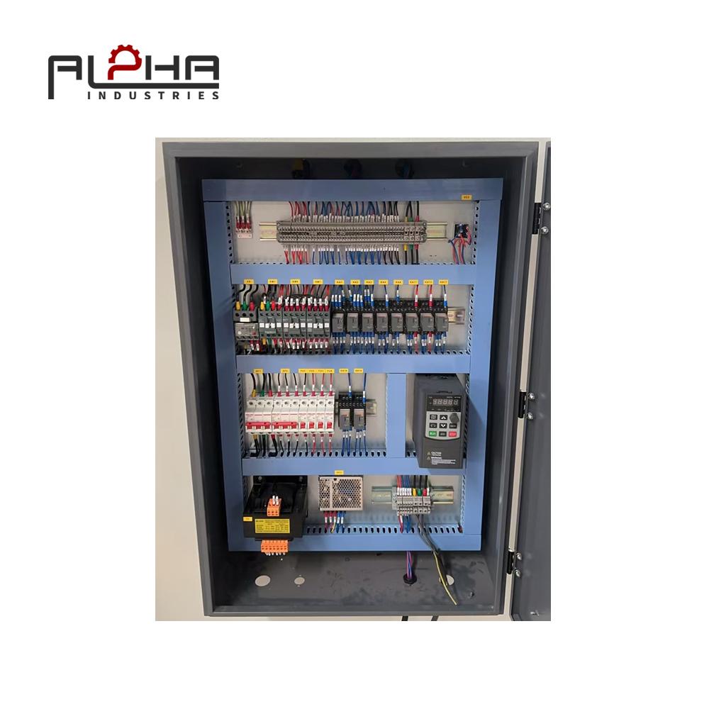 Control de precisión de la plegadora: factores clave para un doblado preciso de metales