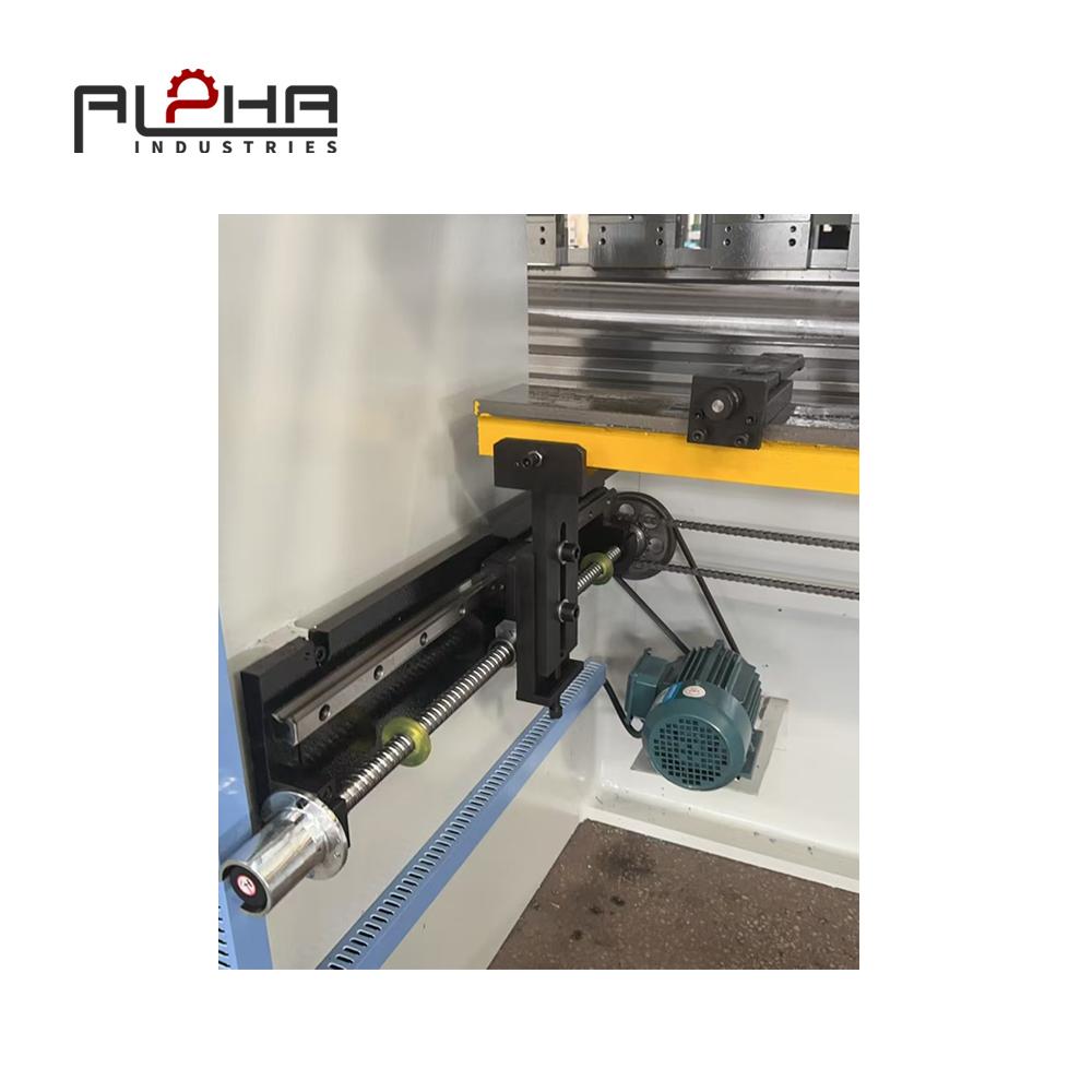 Estabilidad de la prensa plegadora hidráulica: la clave para un doblado uniforme de chapa metálica