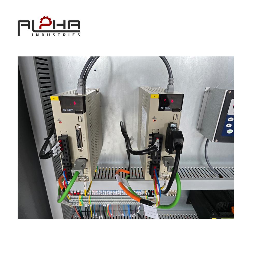 Precisión de posicionamiento repetitivo en prensas plegadoras CNC para la estabilidad en la fabricación australiana