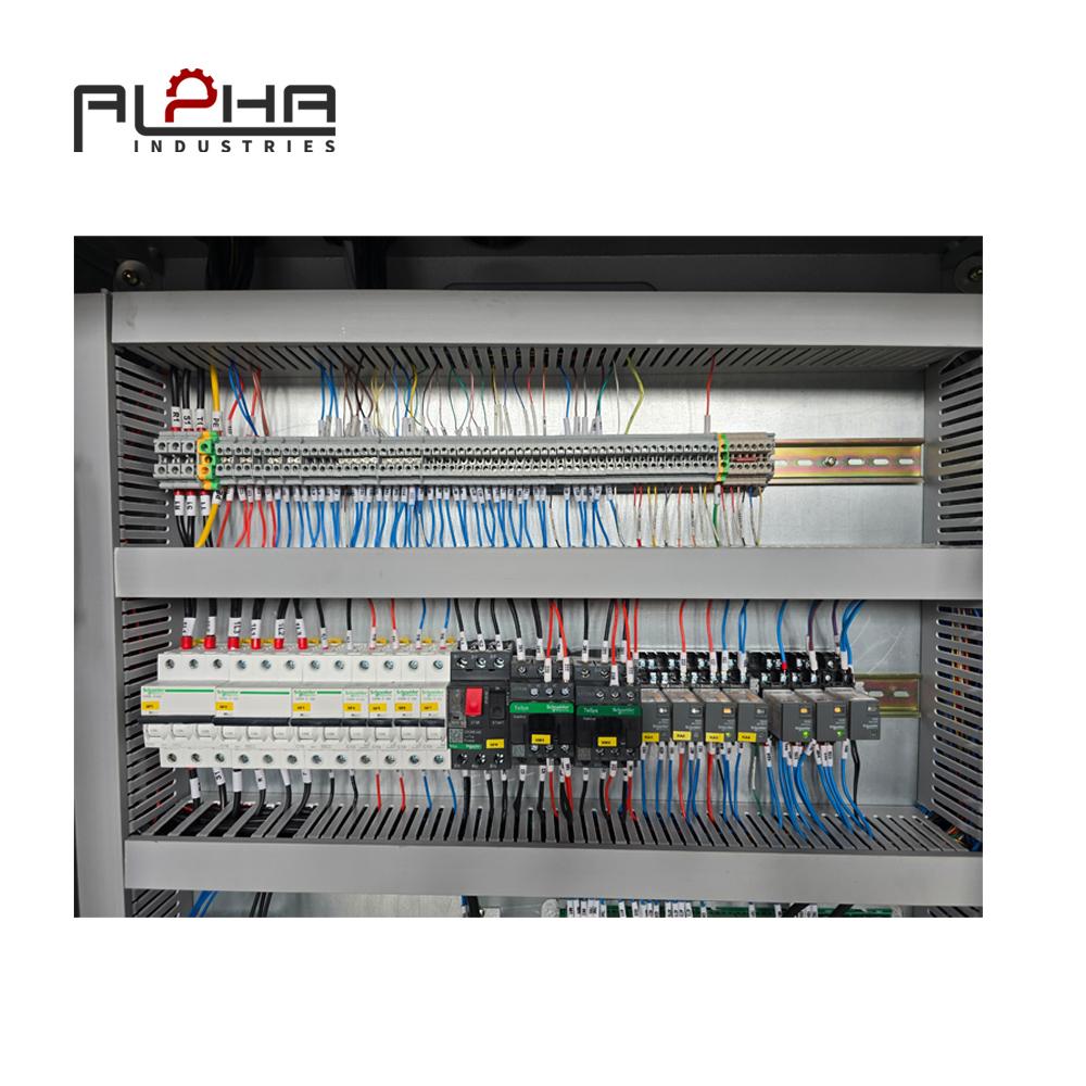 Cómo la automatización de las prensas plegadoras CNC soluciona la escasez de mano de obra cualificada en los talleres de fabricación australianos.